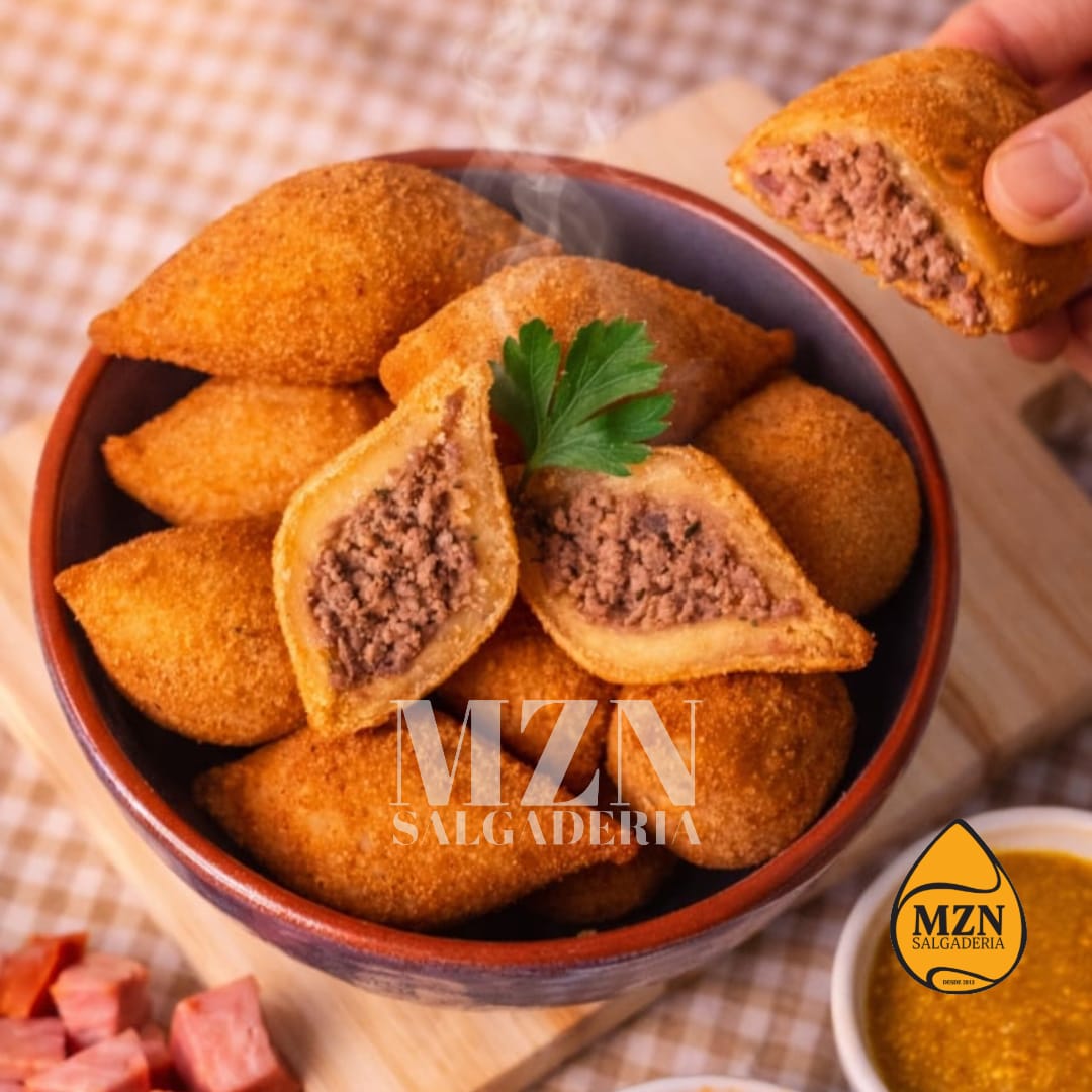 Bolinho de Carne Moída artesanal MZN Salgaderia